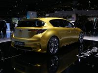 thumbnail image of Lexus LF-Ch Frankfurt 2009