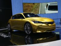 thumbnail image of Lexus LF-Ch Frankfurt 2011