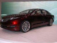 thumbnail image of Lincoln MKZ Concept Detroit 2012