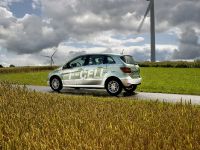 thumbnail image of Mercedes-Benz B Class F-CELL