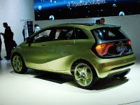 thumbnail image of Mercedes-Benz BlueZERO concept Detroit 2009