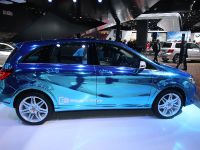 thumbnail image of Mercedes-Benz Concept B-Class Electric Drive Detroit 2013