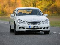 thumbnail image of Mercedes-Benz E 300 BlueTEC