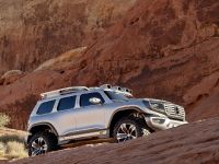 thumbnail image of Mercedes-Benz Ener-G-Force Concept