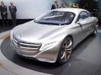 thumbnail image of Mercedes-Benz F 125 research vehicle Frankfurt 2011