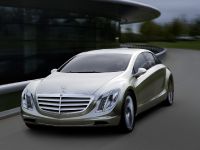 thumbnail image of Mercedes-Benz F700