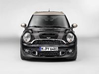 thumbnail image of MINI Clubman Bond Street