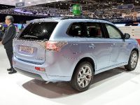 thumbnail image of Mitsubishi Outlander PHEV Geneva 2014
