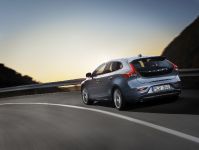thumbnail image of 2012 Vovlo V40 Hatch