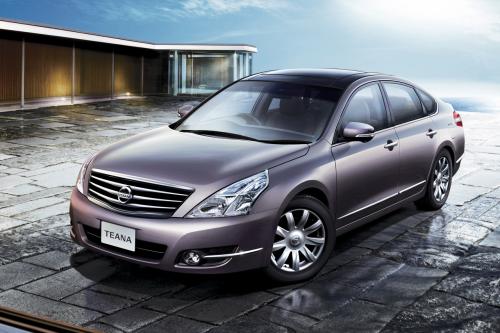 nissan teana luxury sedan 01