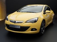thumbnail image of Opel Astra GTC Frankfurt 2011