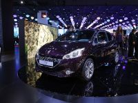 thumbnail image of Peugeot XY Paris 2012