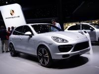 thumbnail image of Porsche Cayenne Turbo S Frankfurt 2013