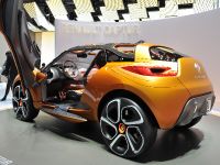 thumbnail image of Renault Captur Geneva 2011