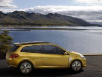 thumbnail image of Renault Clio Grand Tour