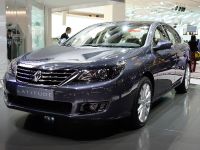 thumbnail image of Renault Latitude Paris 2010