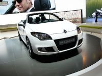 thumbnail image of Renault Megane Coupe-Cabriolet Geneva 2010