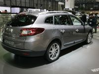 thumbnail image of Renault Megane Sport Tourer Geneva 2009