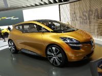 thumbnail image of Renault R-Space Frankfurt 2011