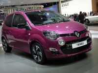 thumbnail image of Renault Twingo Frankfurt 2011