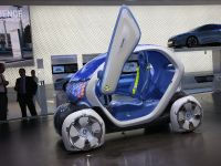 thumbnail image of Renault Twizy Z.E. Concept Frankfurt 2009