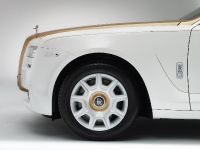 thumbnail image of Rolls-Royce Ghost Golden Sunbird