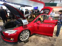 thumbnail image of Tesla Model S Detroit 2013
