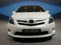 thumbnail image of Toyota Auris HSD Full Hybrid Concept Frankfurt 2011