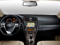 thumbnail image of Toyota Avensis, Urban Cruiser and iQ