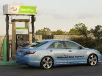 thumbnail image of Toyota Camry Hybrid Concept