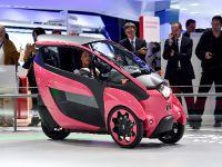 thumbnail image of Toyota i-Road Paris 2014