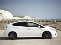 thumbnail image of Toyota Prius X Special Edition