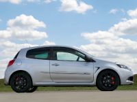 thumbnail image of Twingo Renaultsport 133 and Clio Renaultsport 200 Silverstone GP