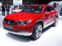 thumbnail image of Volkswagen Cross Coupe plug-in hybrid Geneva 2012
