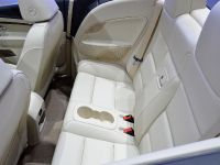 thumbnail image of Volkswagen Eos Los Angeles 2010