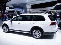 thumbnail image of Volkswagen Golf Alltrack Paris 2014