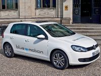 thumbnail image of Volkswagen Golf blue-e-motion Concept