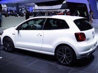 thumbnail image of Volkswagen Golf GTE Paris 2014