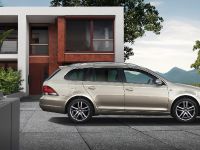 thumbnail image of Volkswagen Golf Variant Exclusive