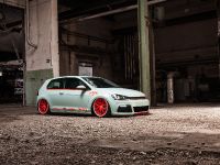thumbnail image of Volkswagen Golf VII Light-Tron
