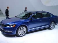 thumbnail image of Volkswagen Passat BlueMotion Detroit 2014