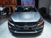 thumbnail image of Volvo S60 Cross Country Detroit 2015