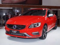 thumbnail image of Volvo V60 R-Design New York 2013