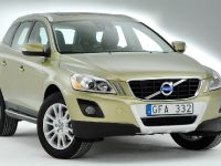 thumbnail image of Volvo XC60 Goes On Tour